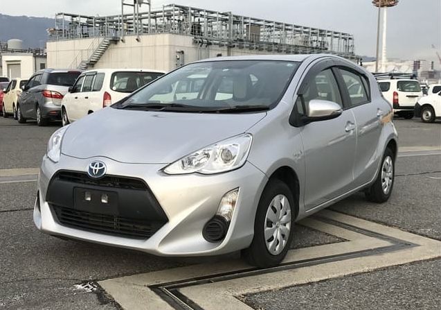 Toyota Aqua: фото владельца