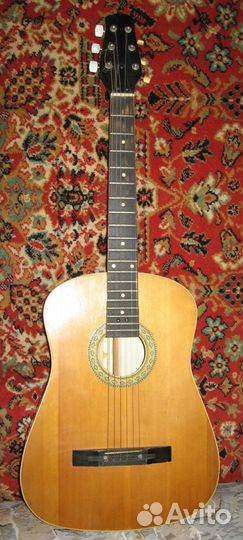Гитара Эстрадная