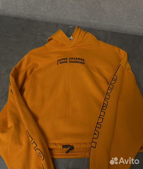 Толстовка женская укороченная