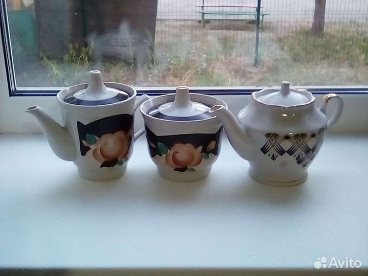 Чайники и сахарница набор