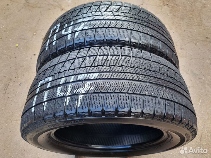 Bridgestone Blizzak VRX 235/55 R17 99S