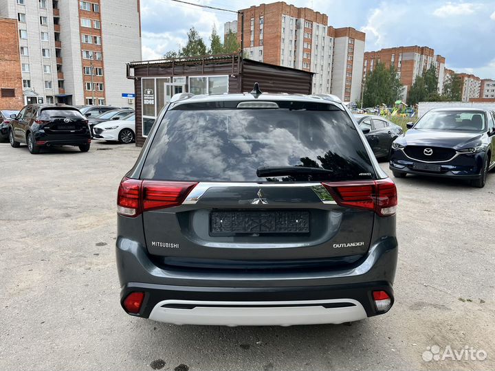 Mitsubishi Outlander 2.0 CVT, 2020, 41 767 км