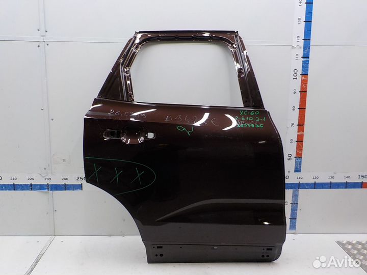 Б/У Б/У Дверь задняя правая 32228851 volvo