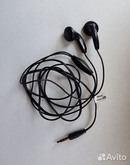 Гарнитуры новые проводные