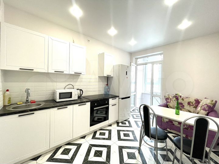 1-к. квартира, 42 м², 3/25 эт.