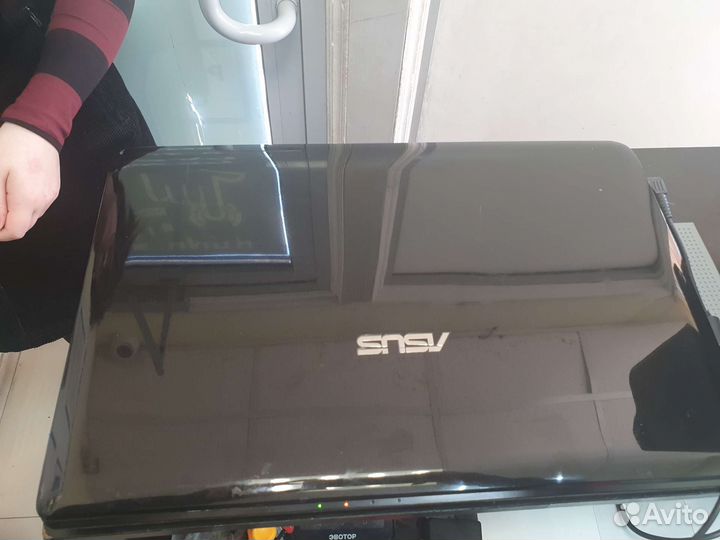 Ноутбук asus 17диаганаль озу 4гб /SSD 120GB