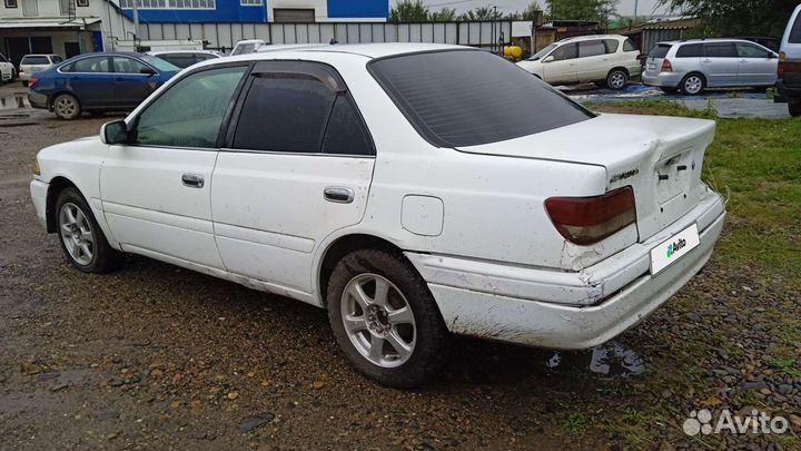 Toyota Carina 1.8 AT, 1998, битый, 270 000 км