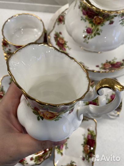 Сервиз Royal Albert Old Country Roses