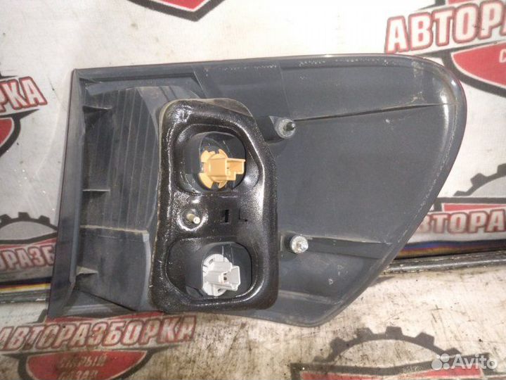 Фонарь задний левый Toyota Ipsum ACM21W 2azfe 2001