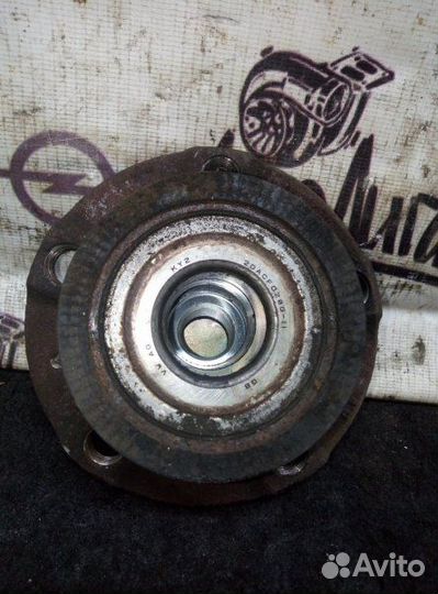 Ступица задняя левая Volkswagen Polo 1.6