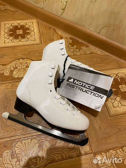Коньки новые