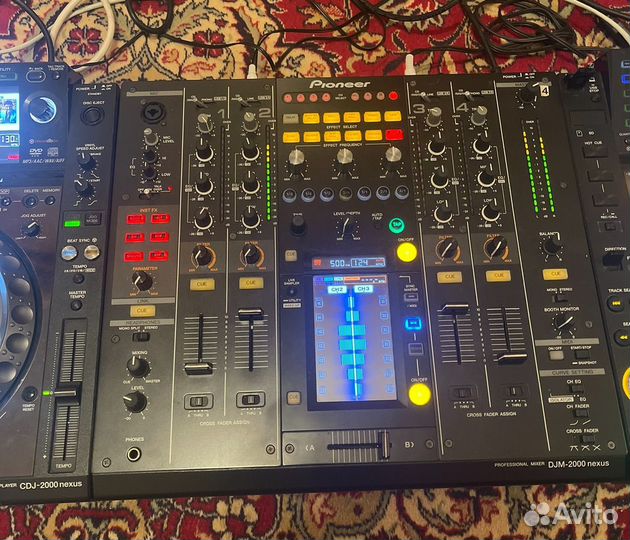 Диджейский комплект DJM- 2000 NXS и CDJ-2000 NXS