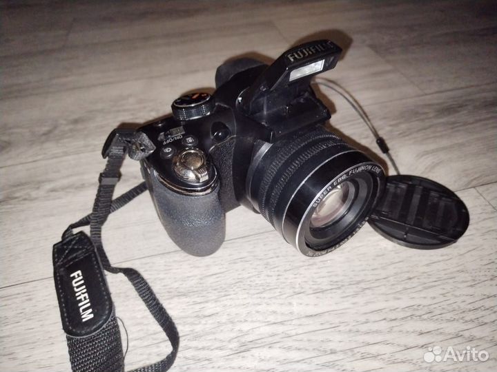 Фотоаппарат Fujifilm Finepix s4200