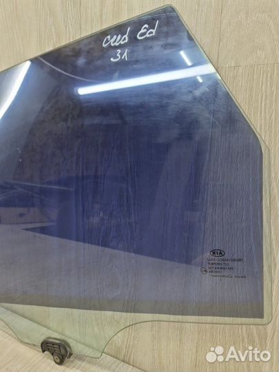 Стекло двери заднее левое Kia Ceed ED 1.6 2010