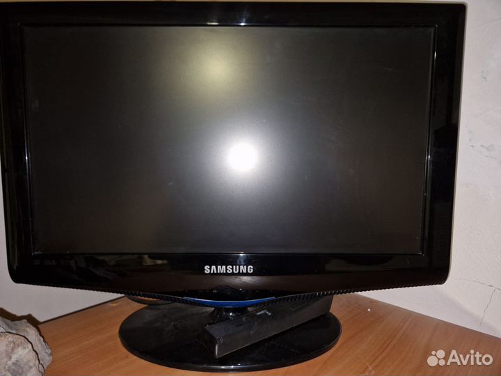 Телевизор ЖК samsung