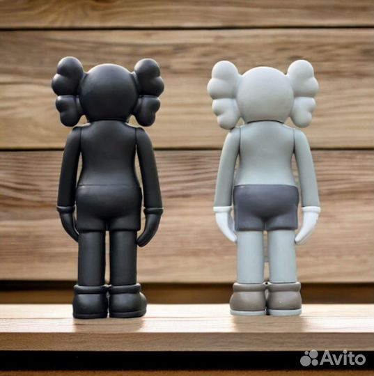 Фгурки Kaws классика