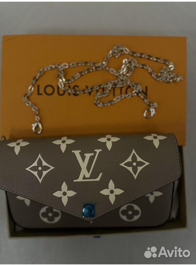 Louis vuitton клатч