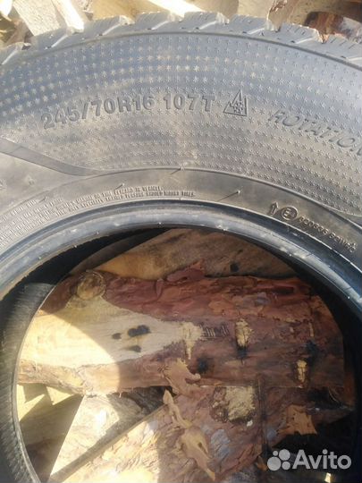 Kumho I'Zen RV Stud KC16 245/70 R16