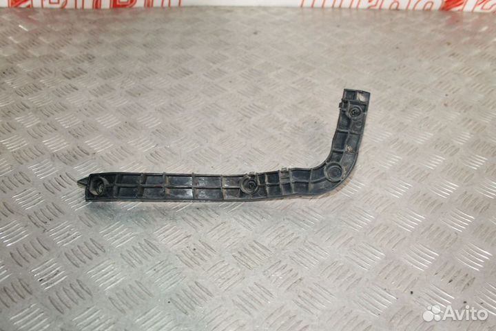 Кронштейн бампера задний лев Suzuki Grand Vitara 3