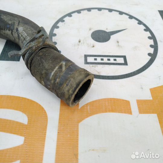 Патрубок системы охлаждения Volkswagen Tiguan 2