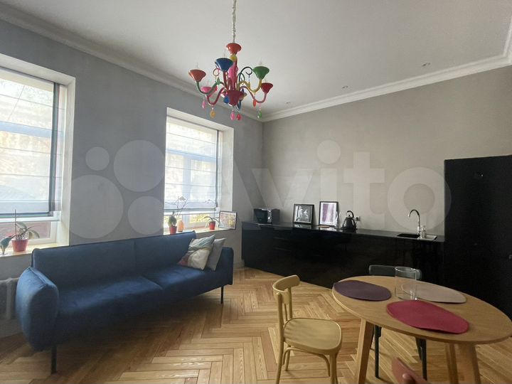 2-к. квартира, 50 м², 1/4 эт.