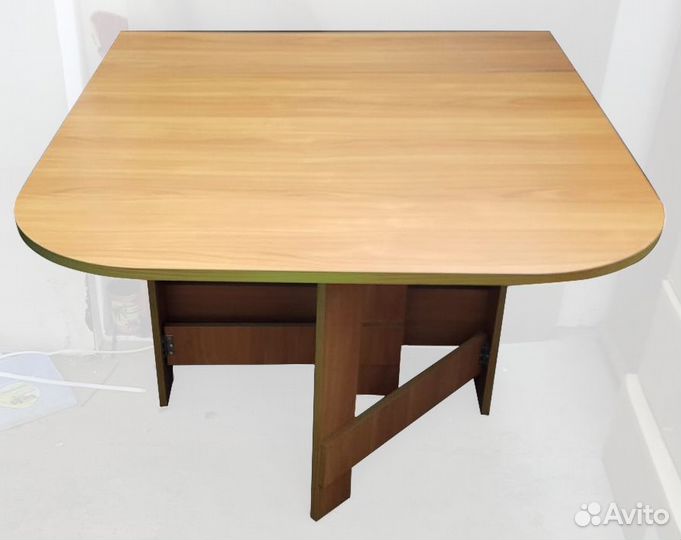Продается раздвижной стол