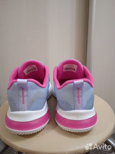 Кроссовки для девочки 35 размер
