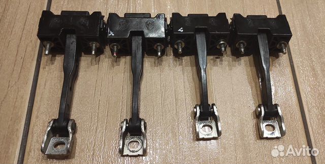 Ограничители двери Лада Веста б/у