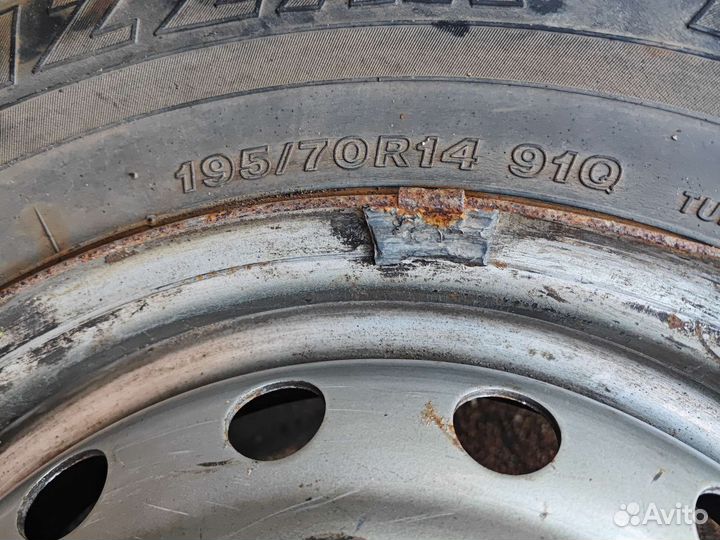 Колесо 1шт (одно) с диском Bridgestone blizzak R14