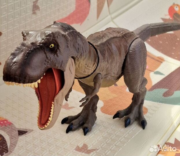 Jurassic world тирекс динозавр mattel