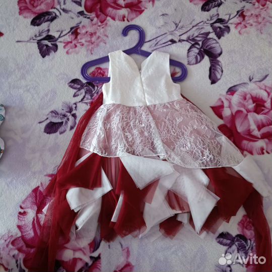 Платье для девочки нарядное