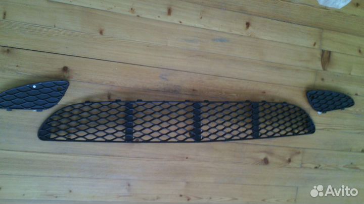 Решетки бампера переднего на Mercedes W211