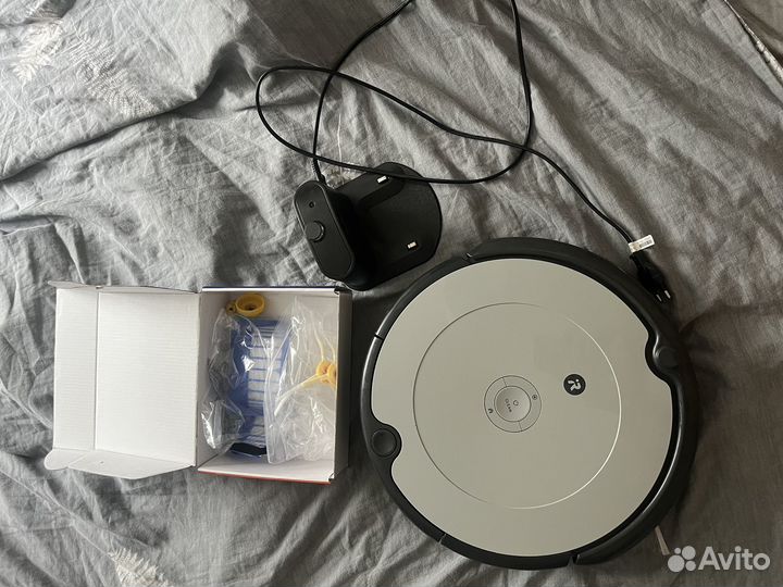 Робот-пылесос irobot roomba 698