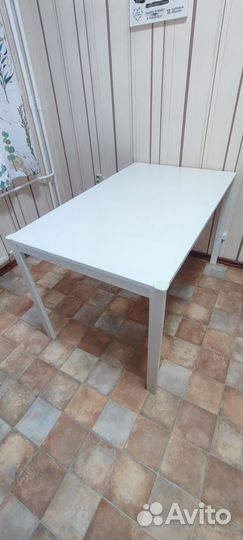 Кухонный стол