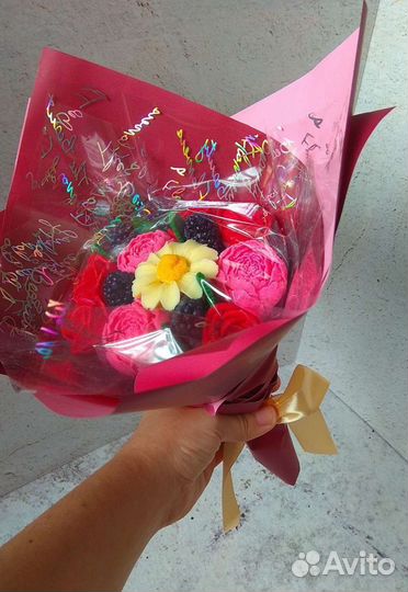 Букеты из шоколадных розочек