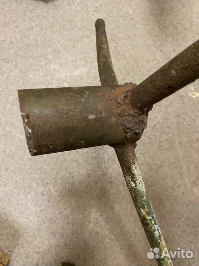 Подставка под новогоднюю елку