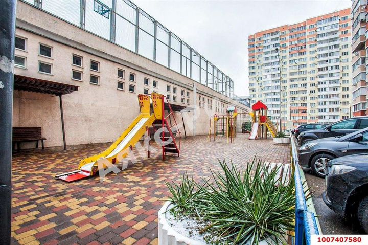 Машиноместо, 15 м²