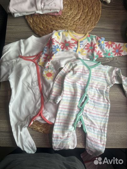 Одежда для девочки 0-4 месяца