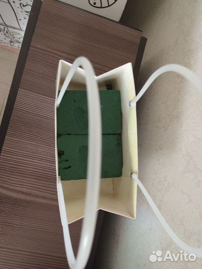 Сумочка корзинка для цветов+губка флористическая