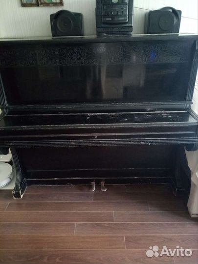 Фортепиано пианино Красный октябрь