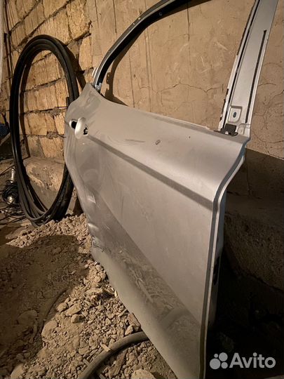 Дверь toyota Camry 70