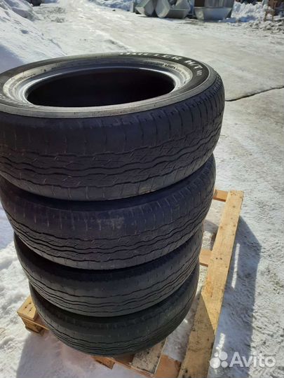 Bridgestone Dueler H/T 685 225/65 R17