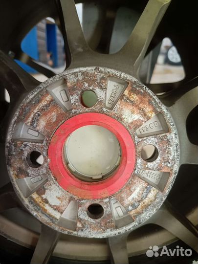 Продам диски с резиной