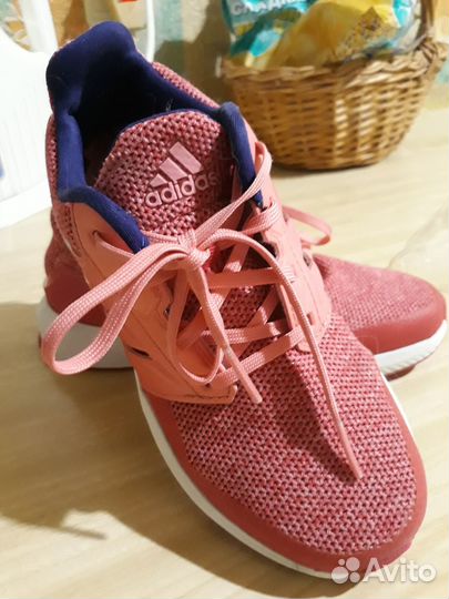 Кроссовки adidas 31 р