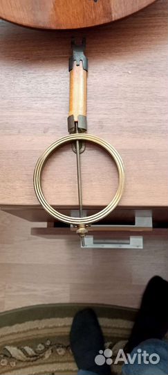 Часы янтарь