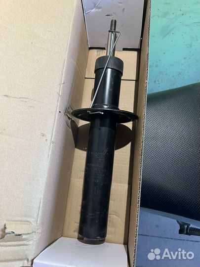 Амортизатор передний Audi Q5