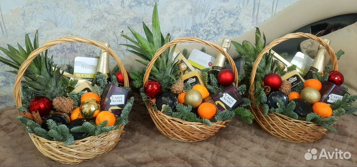 Новогодние продуктовые корзины