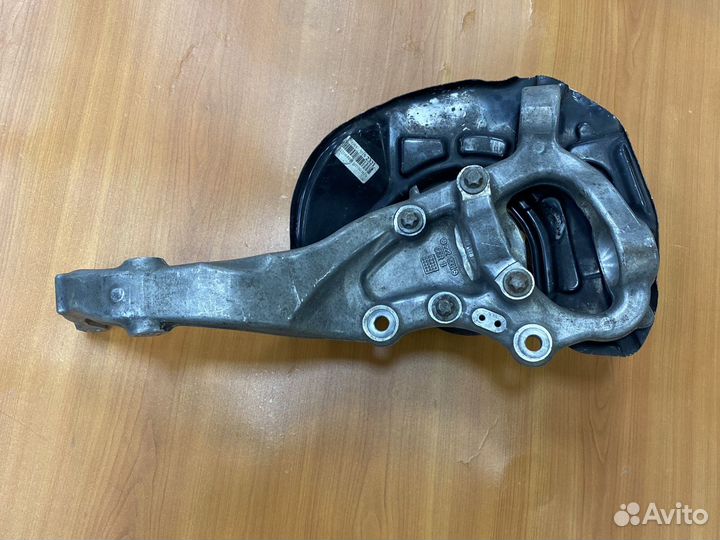 Поворотный кулак W222