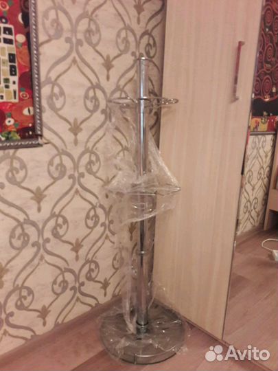 Барная стойка 134см с 3-мя насадками:одна из них с