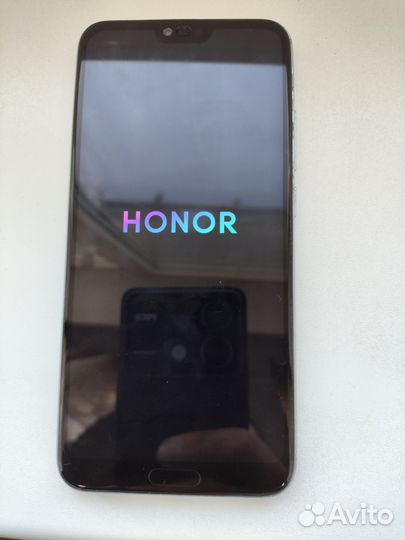 HONOR 10, 4/64 ГБ